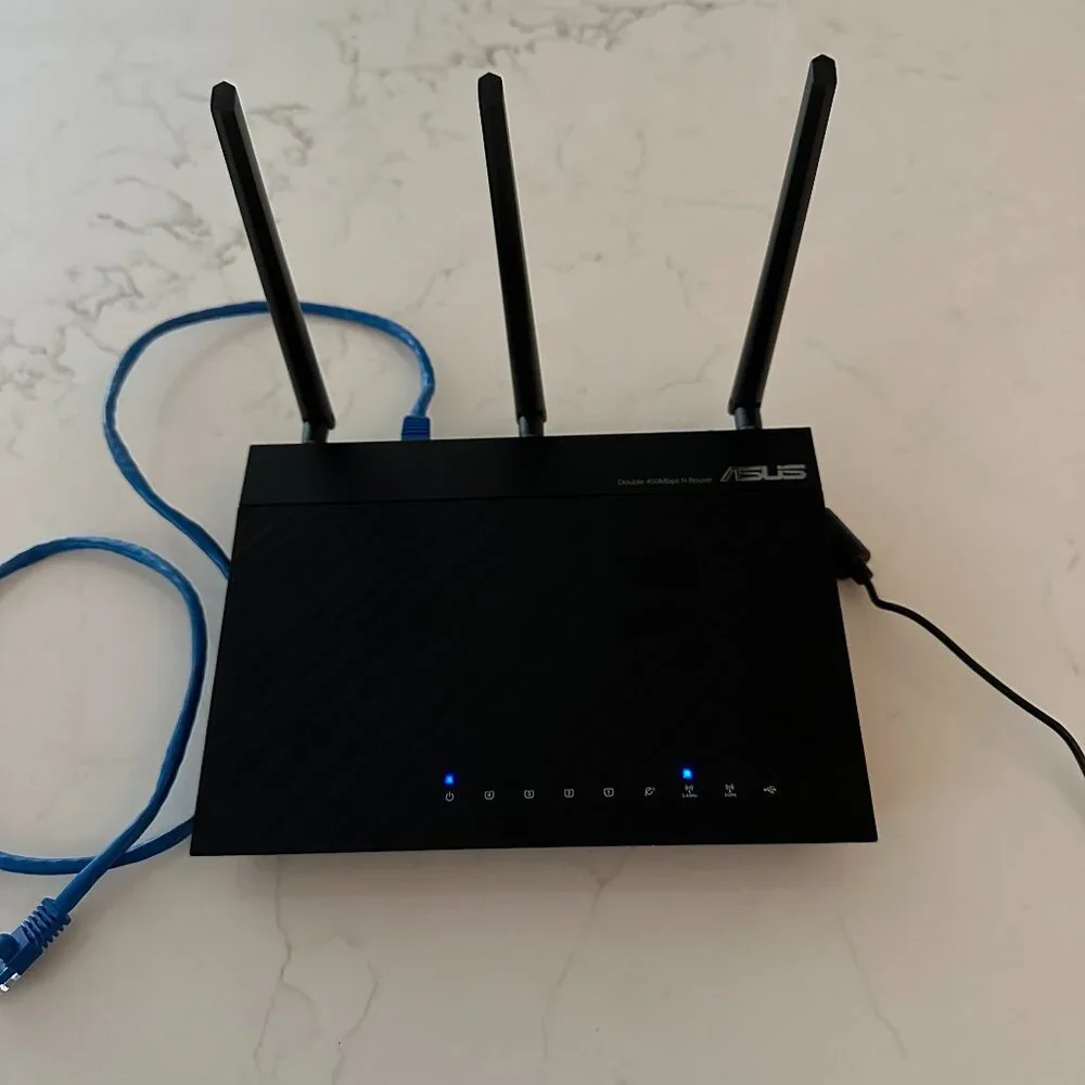 Asus Router Double 450Mbps N Router RT-N66R - Picture 1 of 6